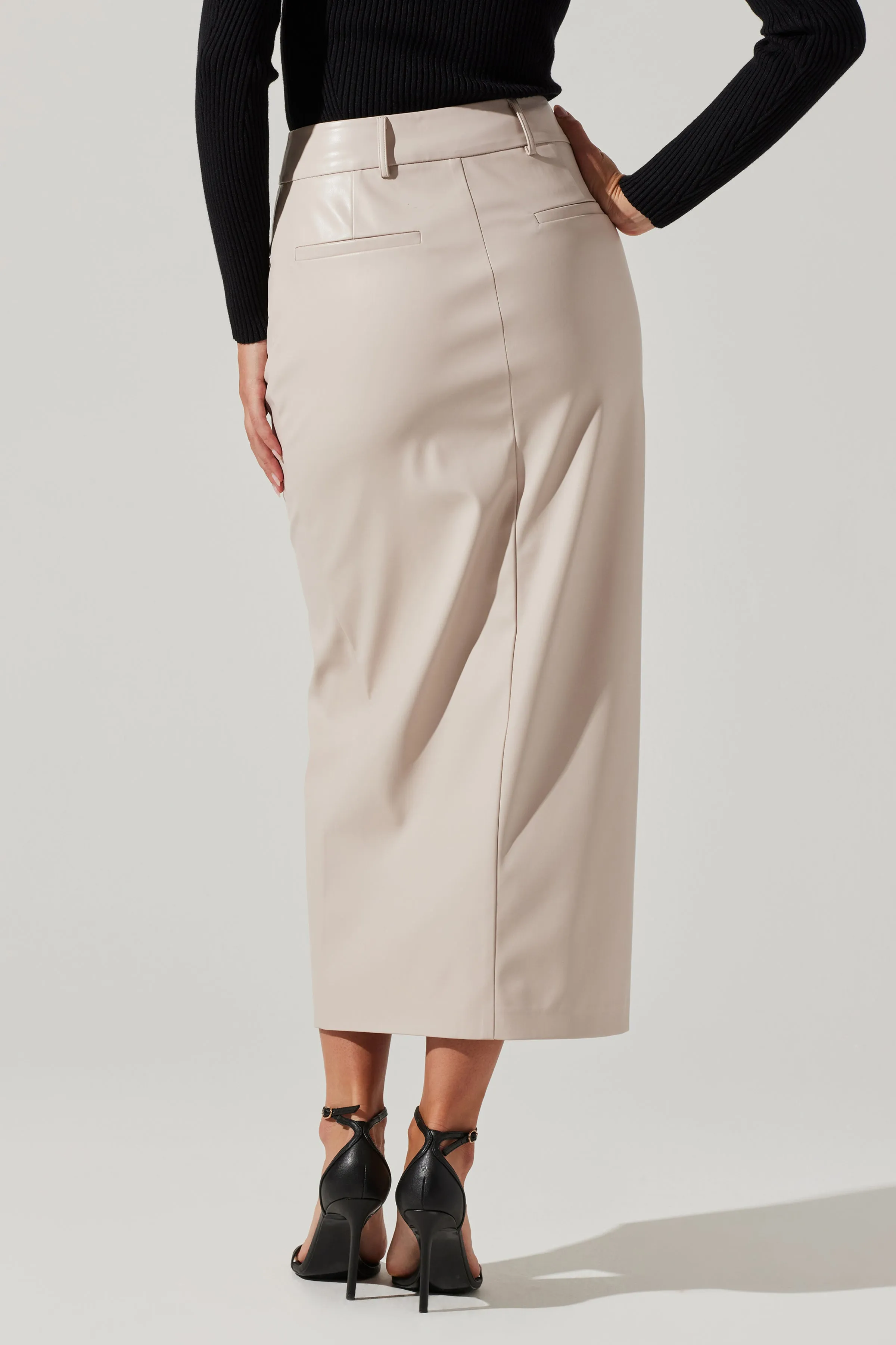 ASTR the Label ‘Karolyna Skirt’