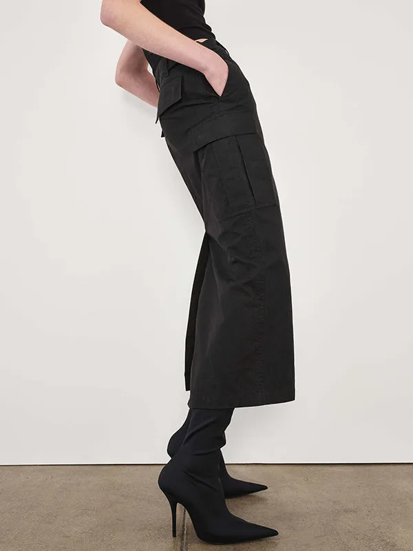 Cargo Skirt Midi in Black