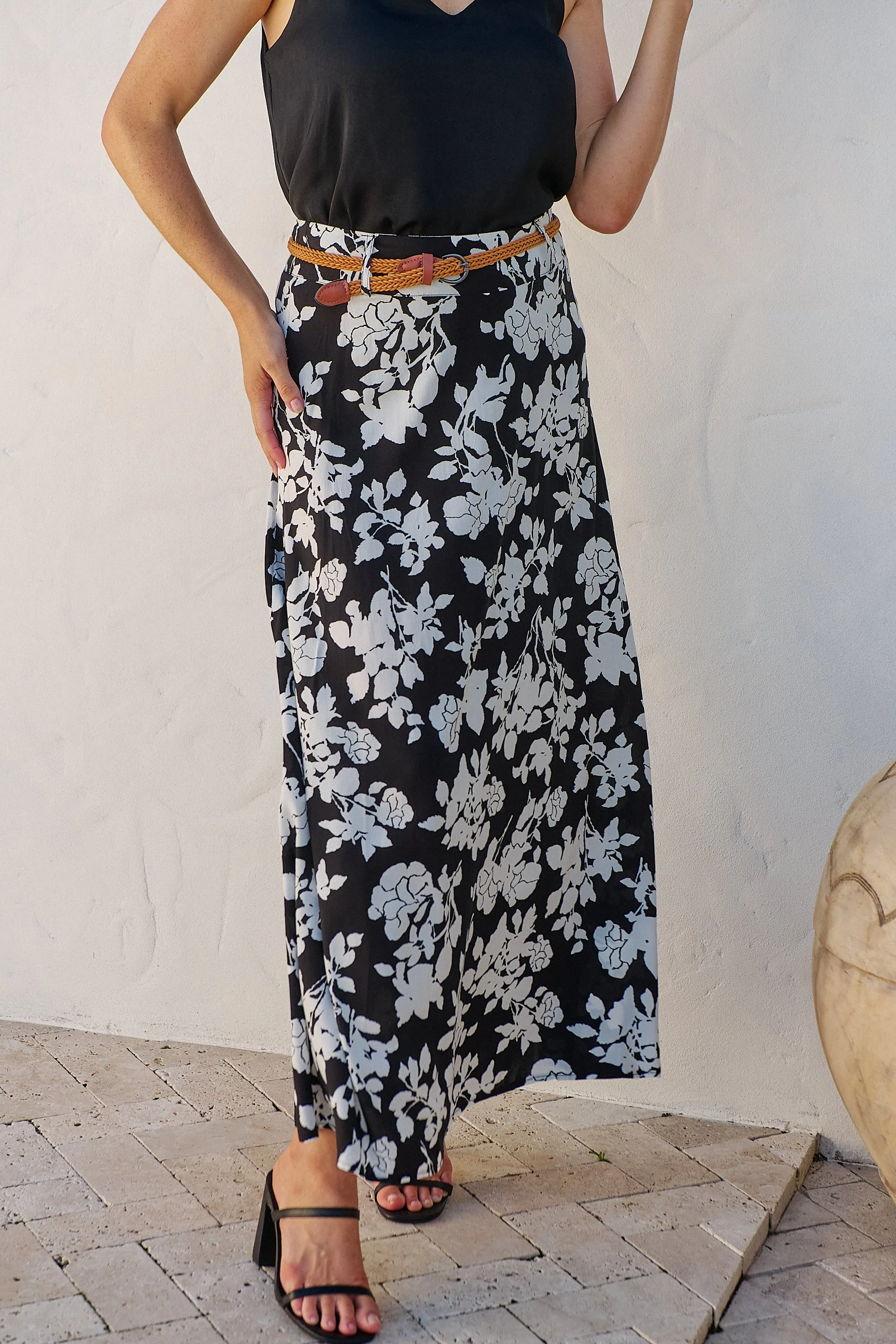 Esperence Black/White Floral Print Maxi Skirt