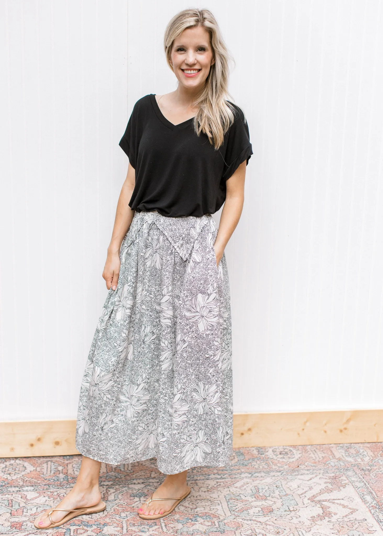 Ivory Black Graphic Skirt