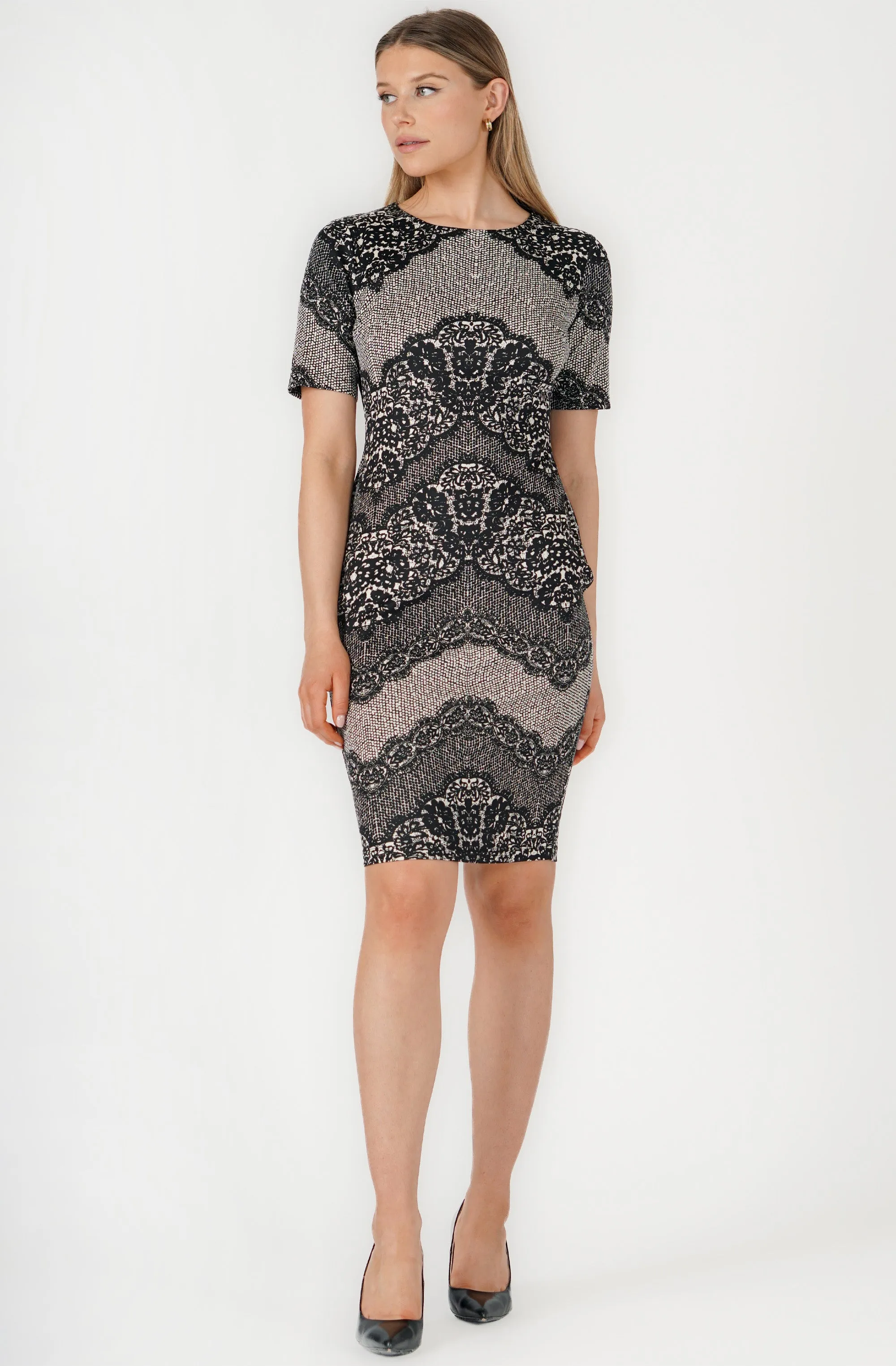 Printed Short Sleeve Fitted Dress