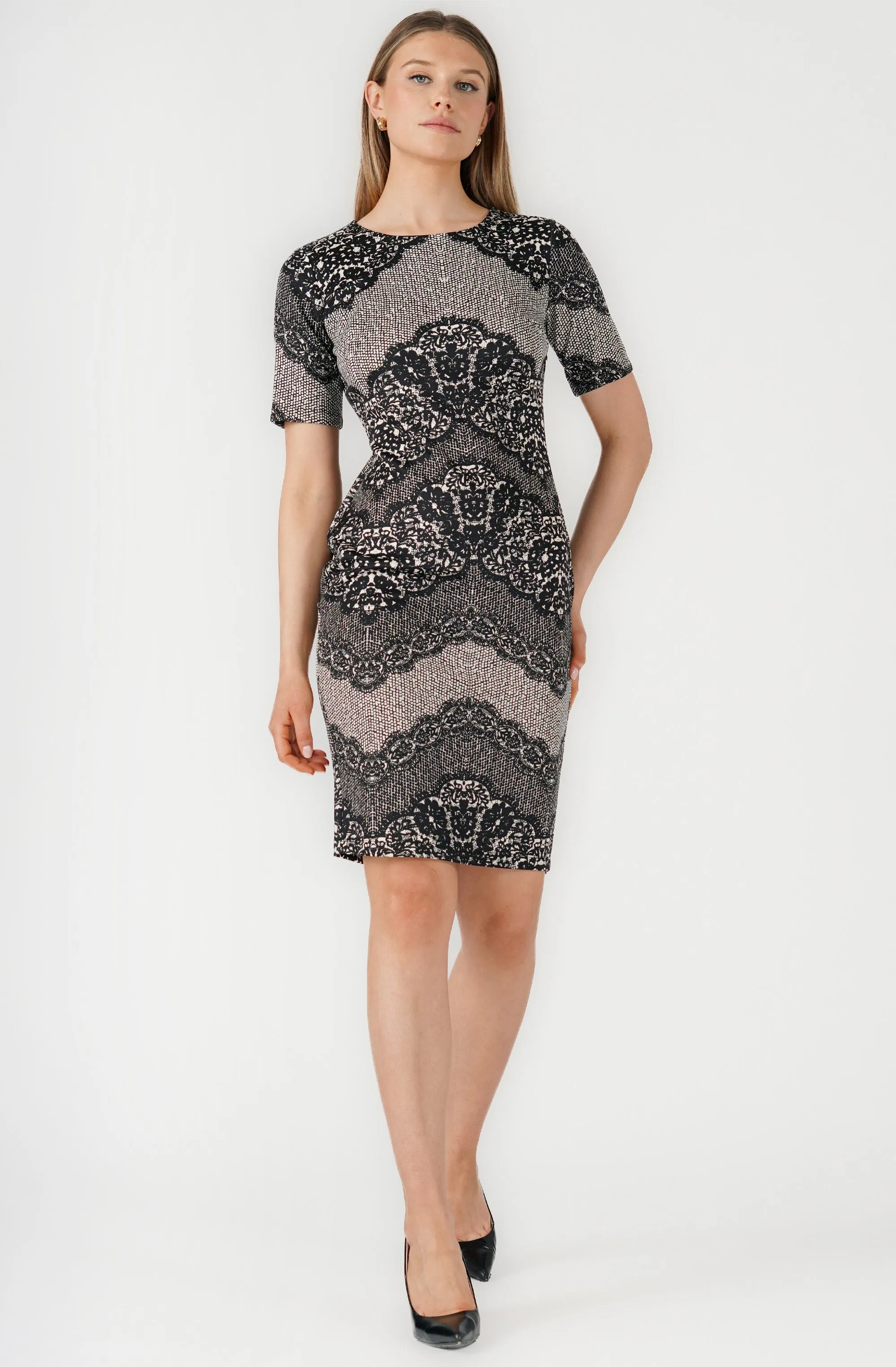 Printed Short Sleeve Fitted Dress