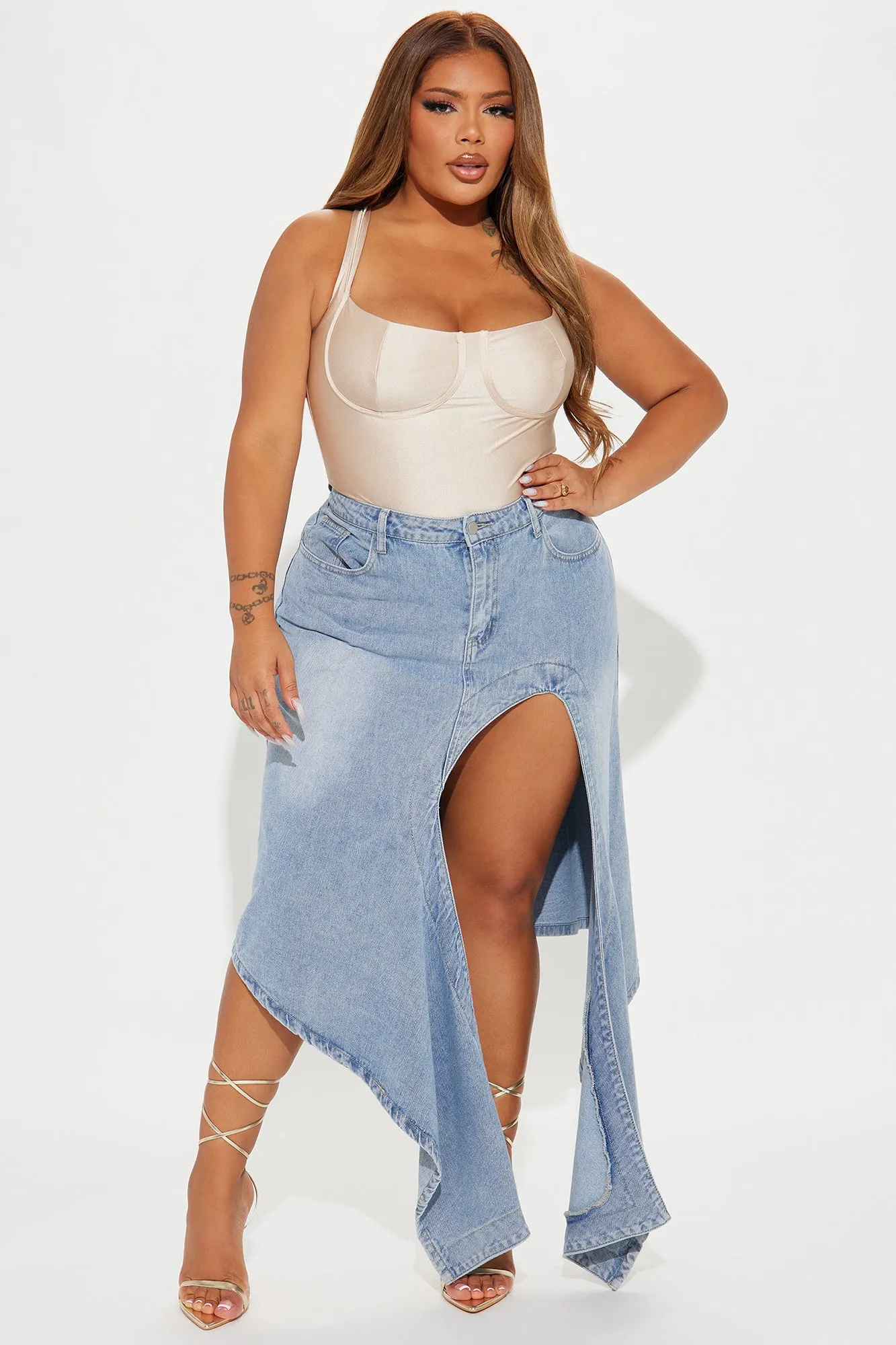 Take A Peek Denim Maxi Skirt - Medium Wash